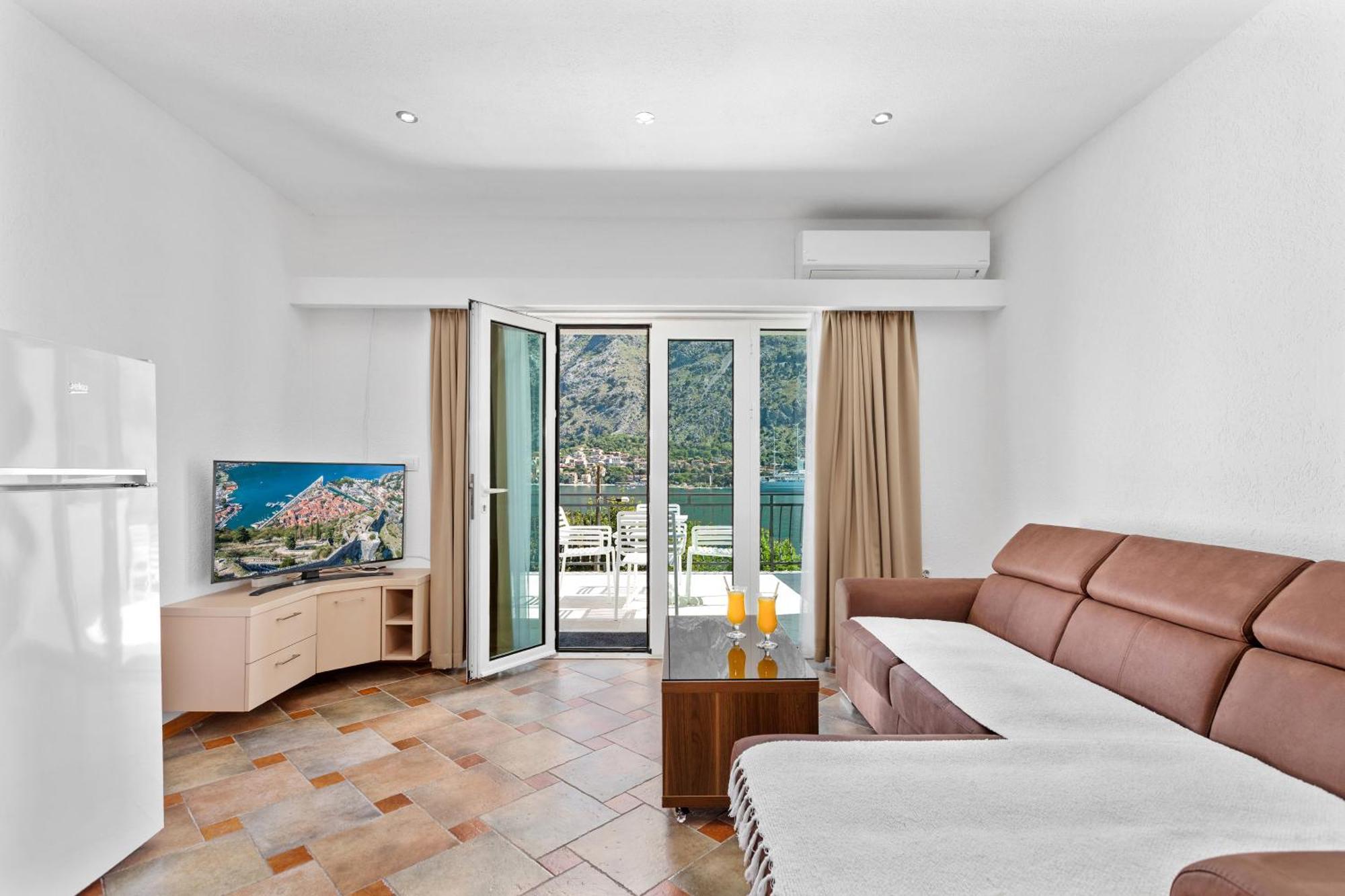 Apartments Doncic Kotor Exterior foto